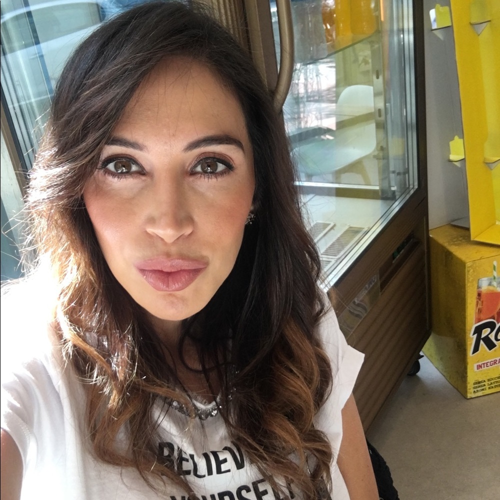 Meet your Posher, Daniela